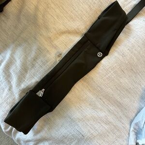Lululemon Dark Green Running Belt - L/XL